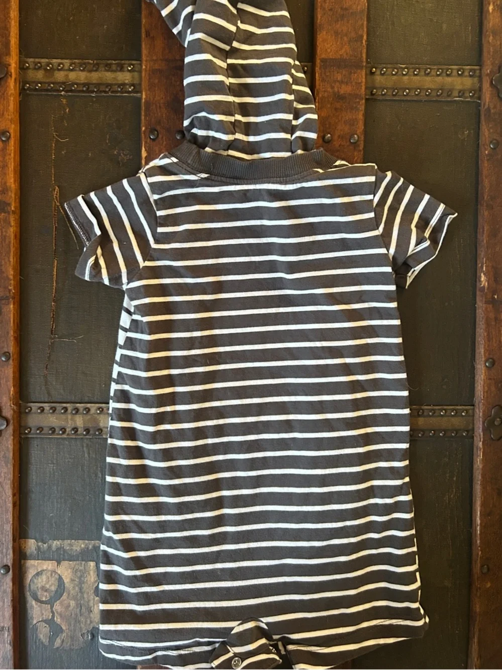 Carter’s onesie bundle; 24 months